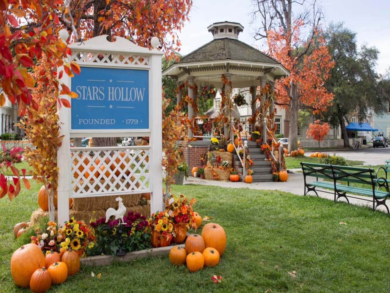 Stars Hollow: the perfect fictional town?